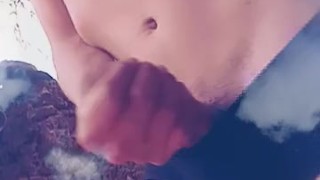 Chico en la masturbacion al rico