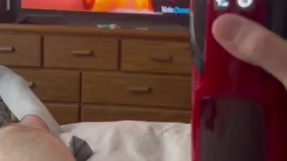 Solo male cums watching pornhub