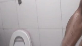 Gozando bem gostoso sozinho