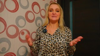 Как подрочить мужчине сиськами?