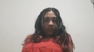 Me quito el short sensualmente