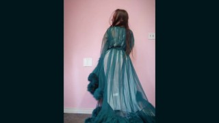 D'lish Dressing Gown Striptease