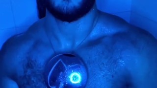 Muscle Boy show your body,( onlyfans @beefmuscle)