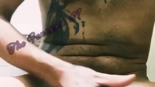 Deliciosa verga dura y huevos grandes de The Fenixxx.