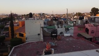 Cabalgando en la azotea PUBLIC DILDO