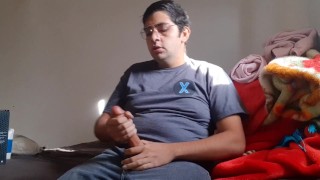 Ven y toca mi rica polla