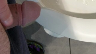 Big guy takes a lengthy piss for you