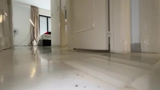 Macrophilia - unaware Giant shower