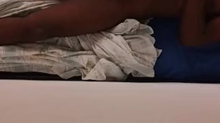 Me despierto tan caliente que me corro al levantarme