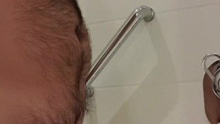 Natursekt - pissing in bathroom after sex