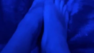 do u want to see more foot content?