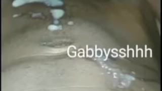 HUGE CUMSHOT AFTER HAND JOB