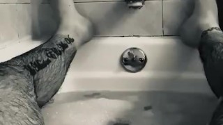 Bathtub wet