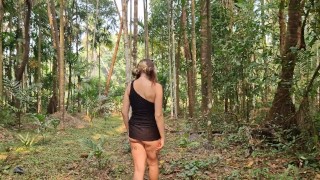 Beauty shows tits and pussy in the Jungle