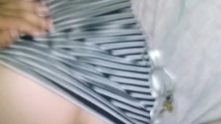 Con mi novia de lado vestido a rayas 2