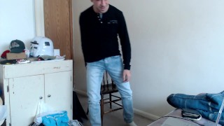 Pornstar Tyler Gets His Rocks Off!!!!!! mmmmmm!