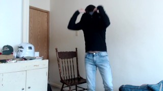 Pornstar Tyler Gets His Rocks Off!!!!!! mmmmmm!