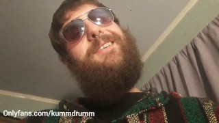 You deserve a hot cock in your mouth! Let me help you and cum down your throat!