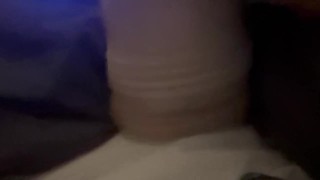 Masturbation d’un mec muscler