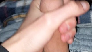 Дрочу покаместь снова нет света:((