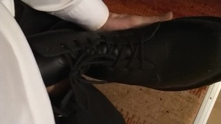 semi to hard, Randys hands free cum in friends black Dr. Martens boots