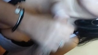 MILF Tetona intenta que me corra pero...