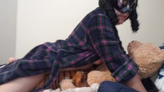 Side view robe humping tiger (fan)