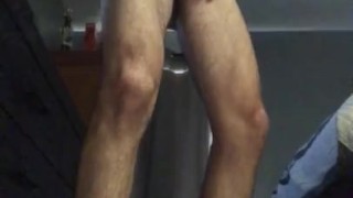 Locker Masturbation