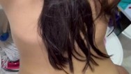مريم محامية مطلقة فاجرة 💦 تعشق مص الزب ونيك الطيز فالحمام مع فحل شاب يعمل بمكتها 🇪🇬🔥