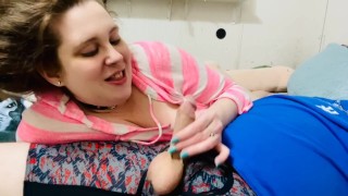 Cum slut gives handjob for her daily dose of cum 😍💦🔥