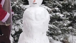 Santa fucks a snow woman - Vertical 60fps