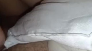 Girlfriend sucking big dick. लन्ड चूसती गर्लफ्रेंड. Pura muh me le liya.