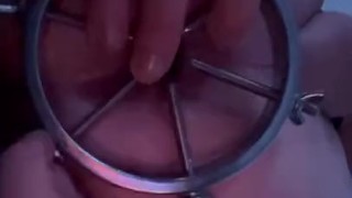 Anal Dilation. Bald steck ich meine Faust in das hintertürchen