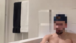 Self piss in the bathtub