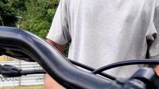 I was seen undressing in the park