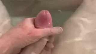 Cumshot UNDERWATER! 💦💧🛀🏼
