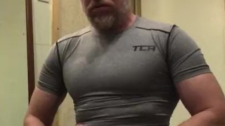 Muscle Daddy with big cock pumps up and flexes his big biceps and cums on compression top