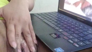 I wanted two dicks fucking me just like porn, I ejaculated hot my pussy imagining dicks🍌🍆🍑🤤💦