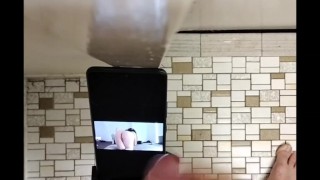 Pulling myself over a video of babymaddyox