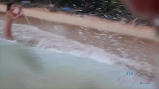 On vacation with pornstar Vina Sky hanging at the beach and playing with her pussy in the car