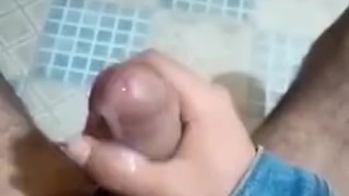 Me vengo en el baño