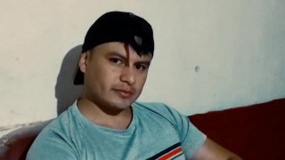 Masturbandome en la sala