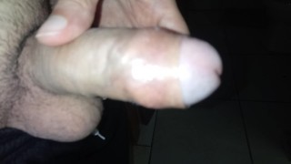 Tratando de Despertarla