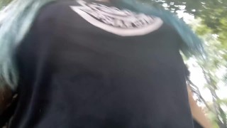 Mira mis pezones duritos 🤤 Flashing caminando x mi barrio 😈💦