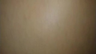 Milf puta, fisting anal doloroso termina mal...perdidas y culo roto
