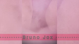 El latino Joven Bruno Jox gime de placer con fumes 
