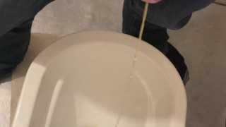 4 inch dick pissing