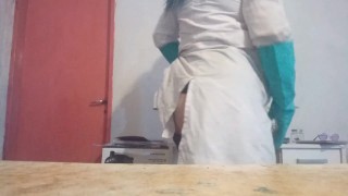 Dra Tiranica crea vacuna para pechos grandes pero sale mal!! OVA 1 de 3