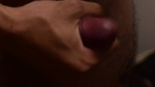 Sesión de masturbación me corro en mi ropa interior