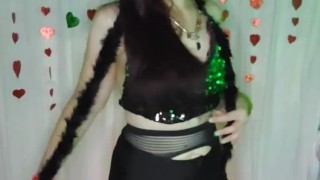 ShyyFxx influencer caliente le hace un striptease a su mejor amigo con final feliz